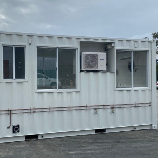 premiershippingcontainers_1633559635_2678814835040629673_4553681639-600x600-1-1